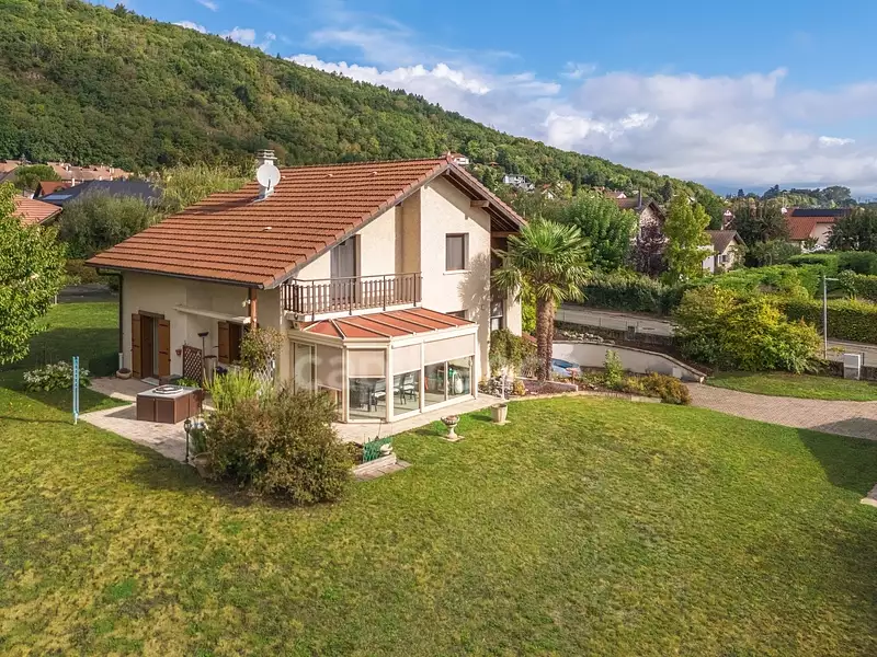 Maison, 151 m²