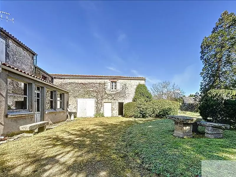 Maison, 232,6 m²