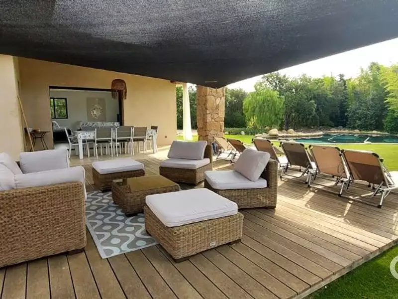 Maison, 180 m²
