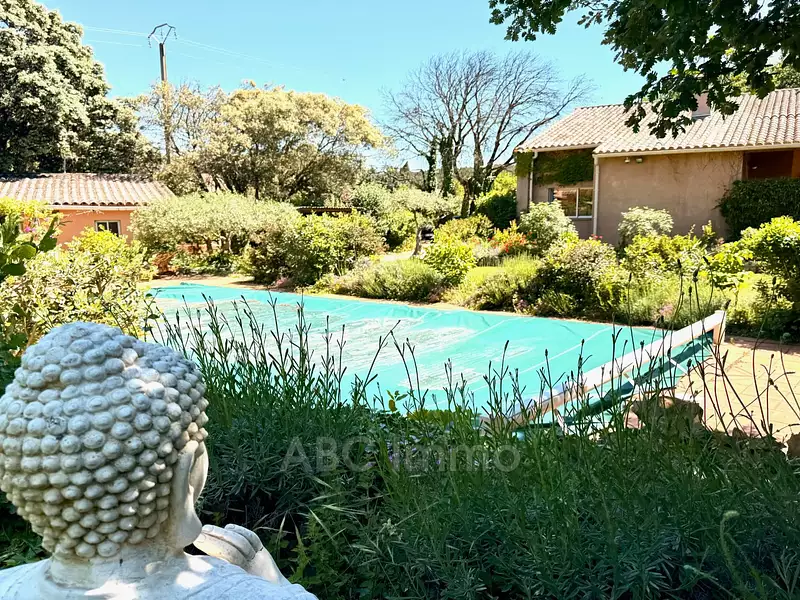 Maison, 236 m²