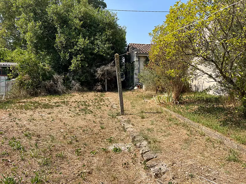 Terrain, 250 m²