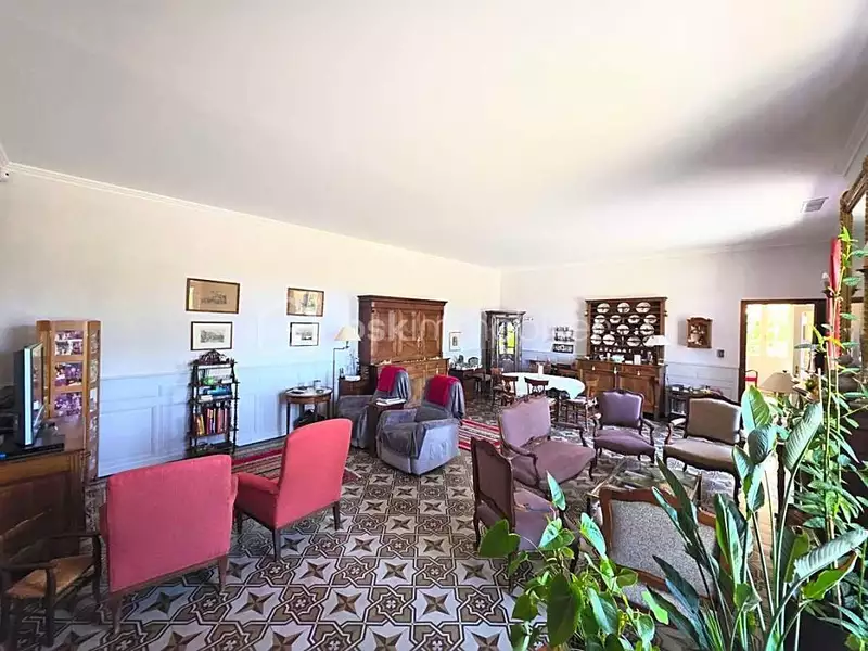 Maison, 387 m²
