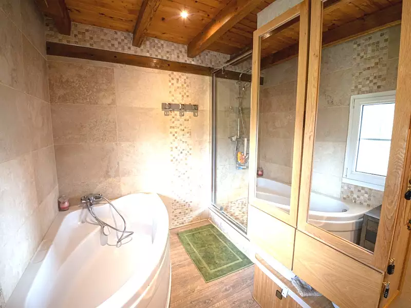 Maison, 197 m²