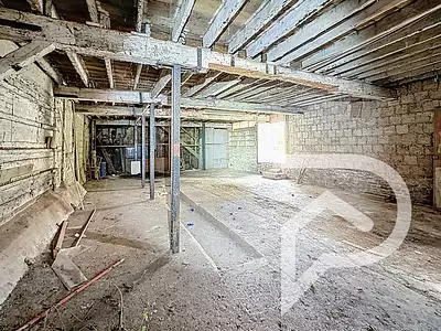 Parking, 85 m²