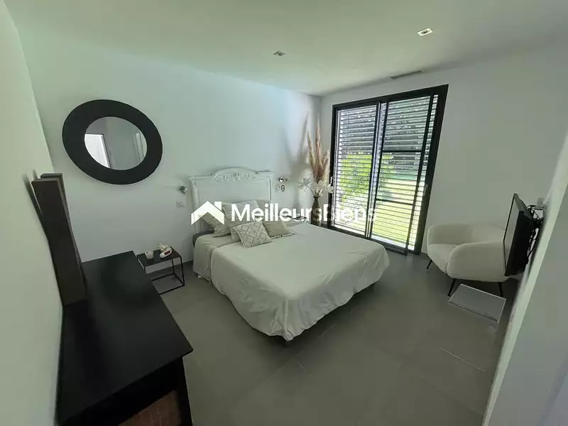 Maison, 200 m²
