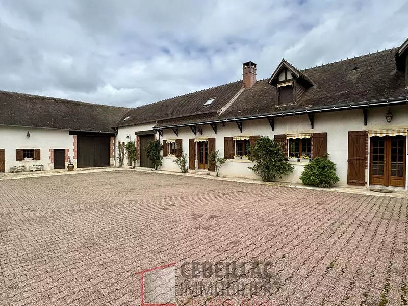 Maison, 277 m²