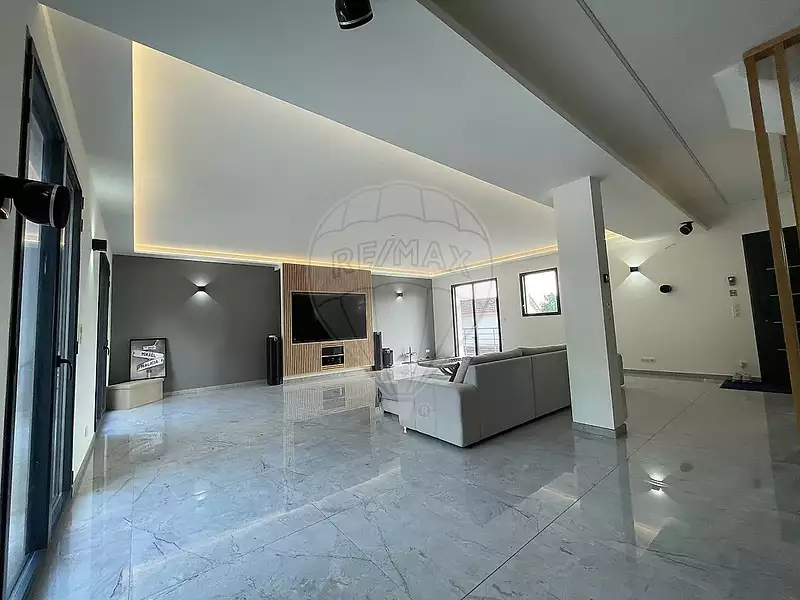 Maison, 167 m²