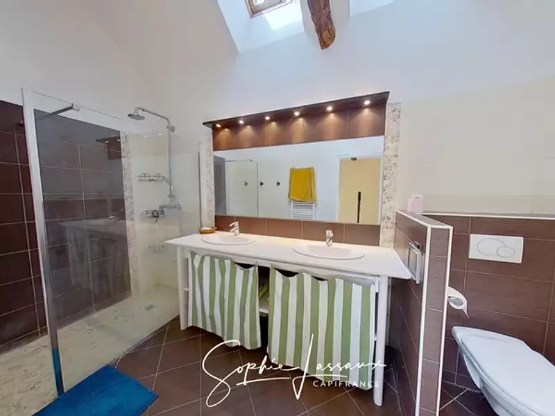 Maison, 162 m²