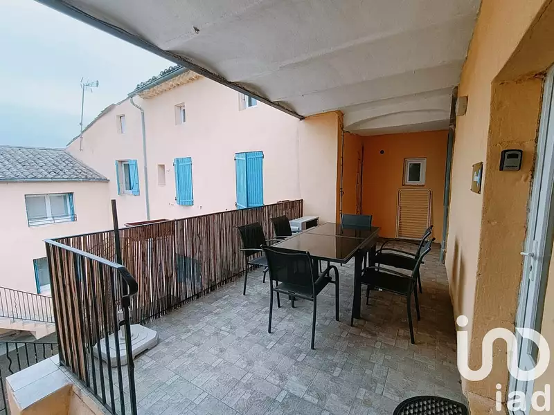 Immeuble, 719 m²