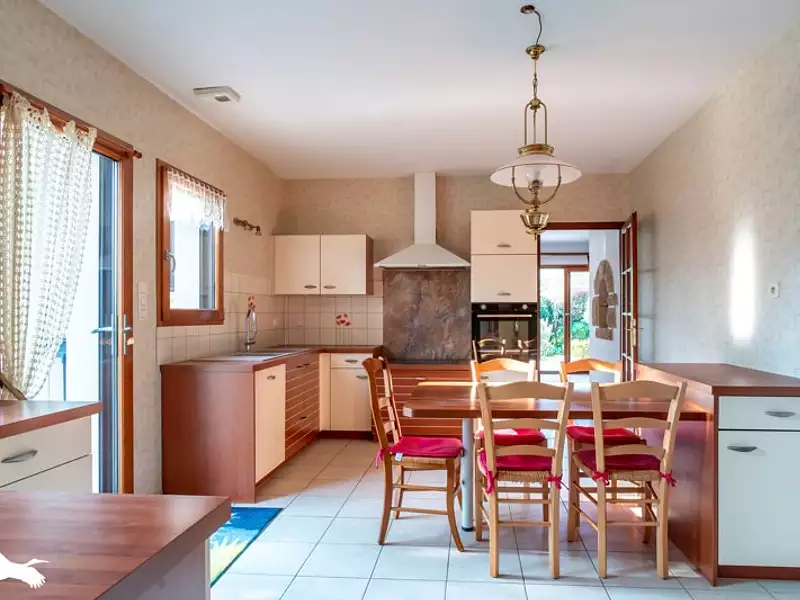Maison, 270 m²