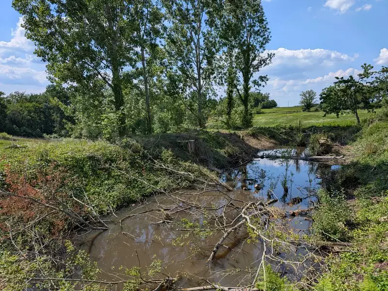Terrain, 12 670 m²