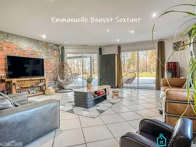 Maison, 225 m²