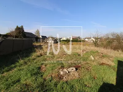 Terrain, 814 m²