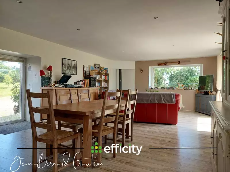 Maison, 166 m²