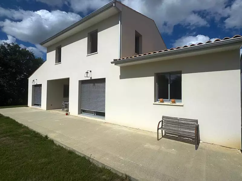 Maison, 220 m²