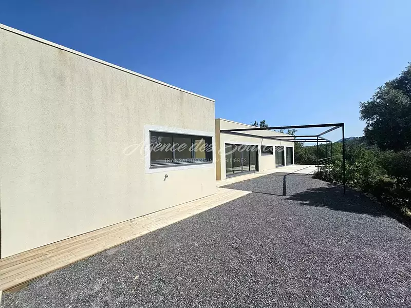 Maison, 176,58 m²