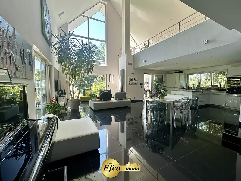 Maison, 297 m²