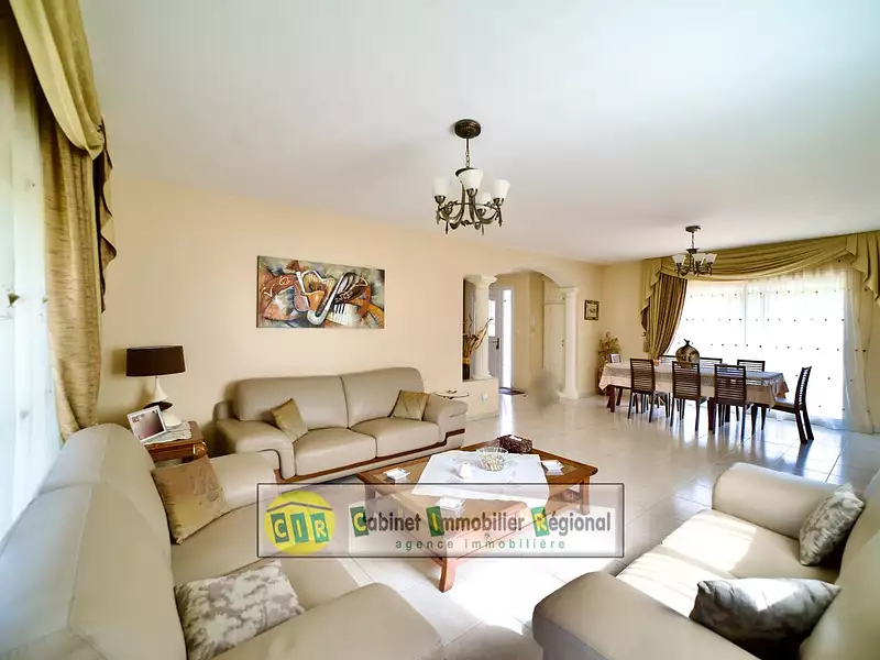 Maison, 160 m²