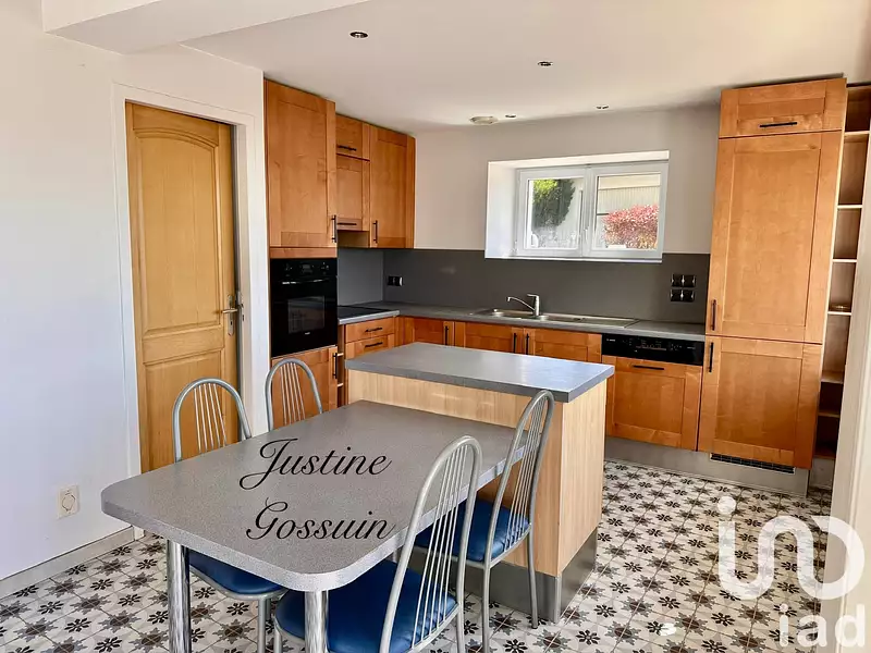 Maison, 183 m²