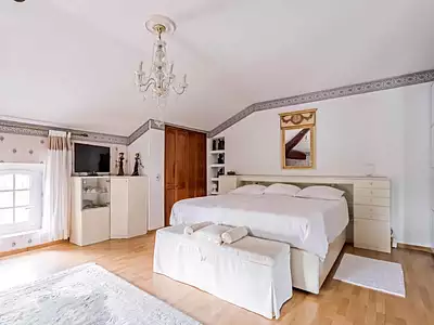 Maison, 330 m²