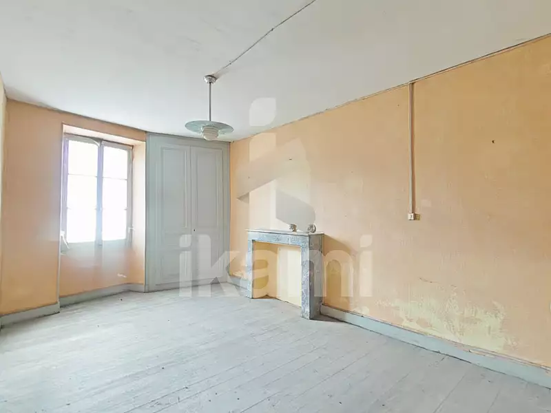 Maison, 240 m²