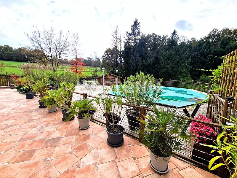 Maison, 250 m²