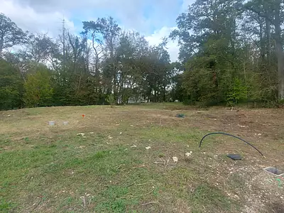 Terrain, 1 607 m²