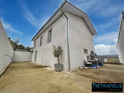 Maison, 148 m²