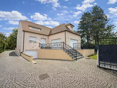 Maison, 185 m²