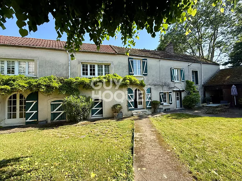 Maison, 245 m²