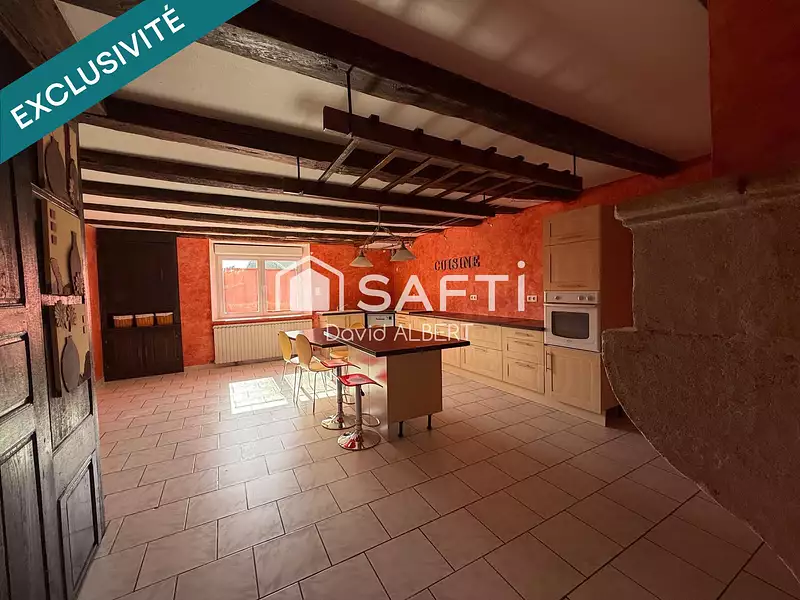 Maison, 248 m²