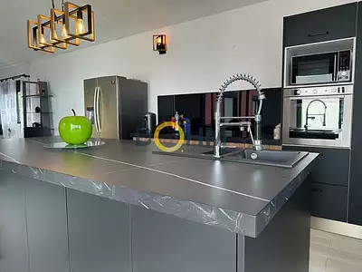 Maison, 169 m²