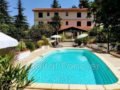 Maison, 560 m²