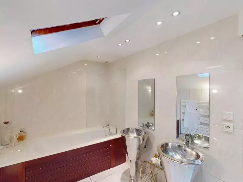 Maison, 208 m²