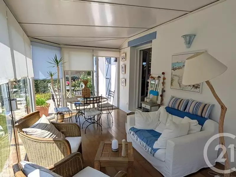 Maison, 162 m²