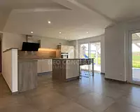 Maison, 166 m²