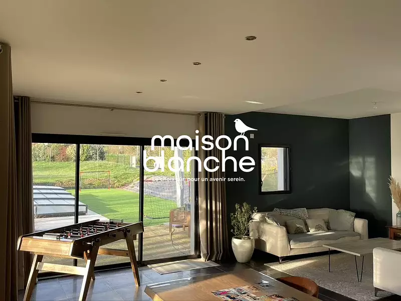 Maison, 168 m²