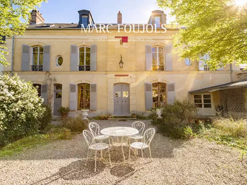 Maison, 280 m²