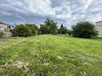 Terrain, 600 m²