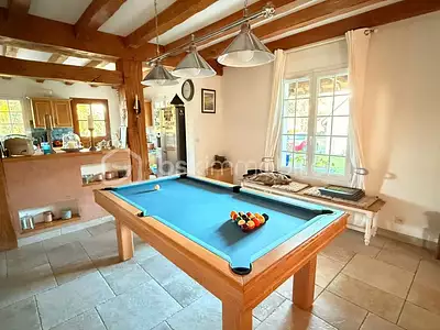 Maison, 225 m²