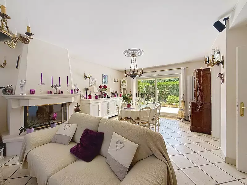 Maison, 165 m²