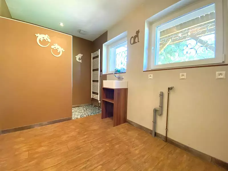 Maison, 167 m²