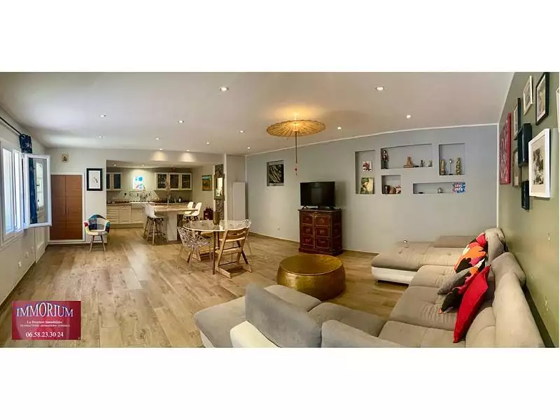 Maison, 169 m²