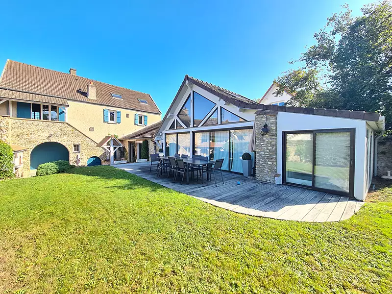 Maison, 298 m²
