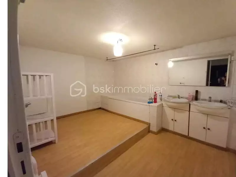 Immeuble, 340 m²
