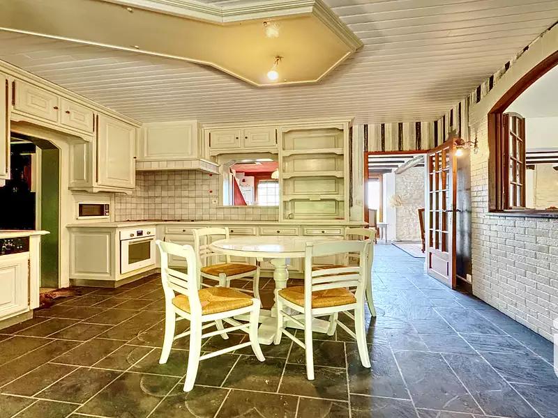 Maison, 244 m²