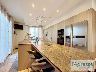 Maison, 220 m²