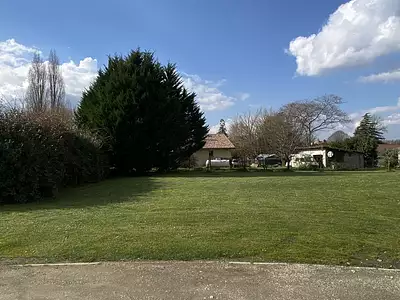 Terrain, 1 070 m²