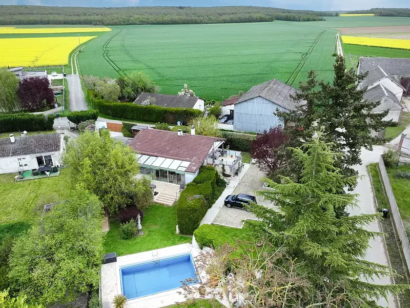 Maison, 220 m²