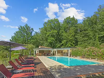 Maison, 749 m²
